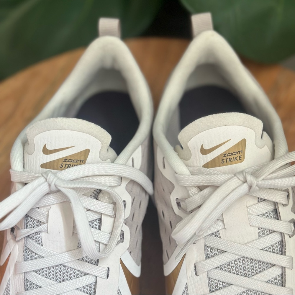 Nike Zoom Strike 2 - Picture 3 of 5
